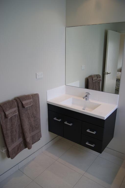 Waihi Beach Getaway-Studio, Ensuite & Private Deck Екстериор снимка
