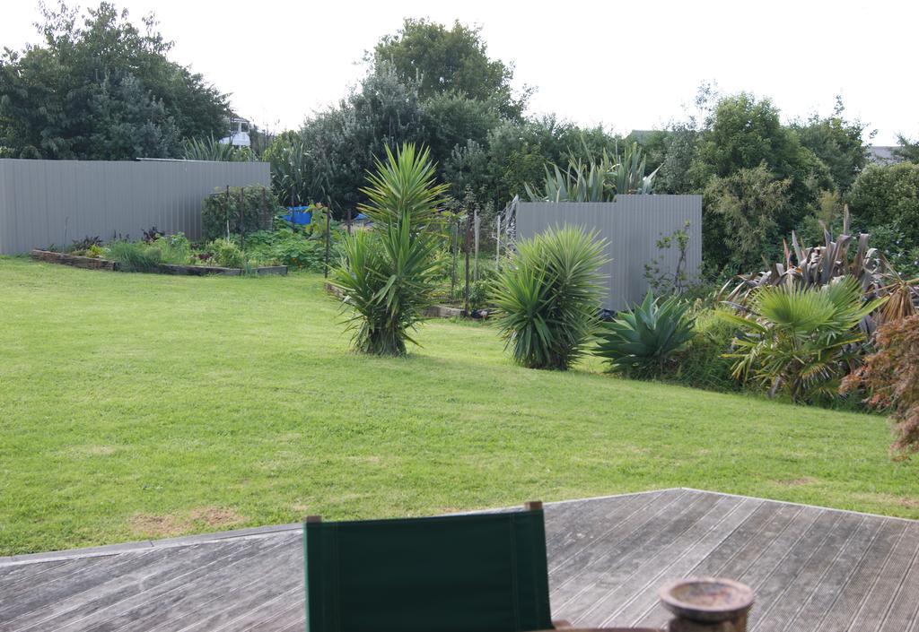 Waihi Beach Getaway-Studio, Ensuite & Private Deck Екстериор снимка