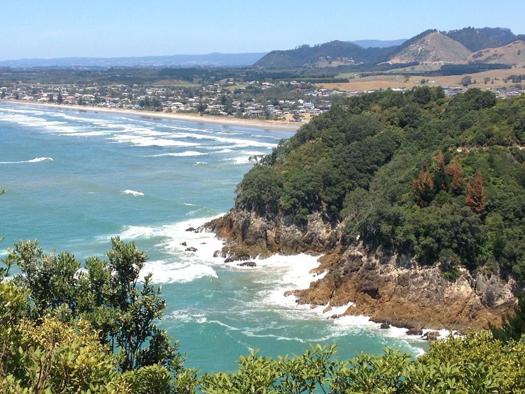 Waihi Beach Getaway-Studio, Ensuite & Private Deck Екстериор снимка